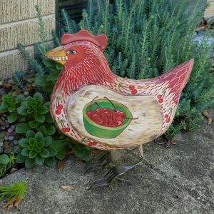 Chicken sculpture hand painted wood by Cartbeforethehorse 🐓🐔